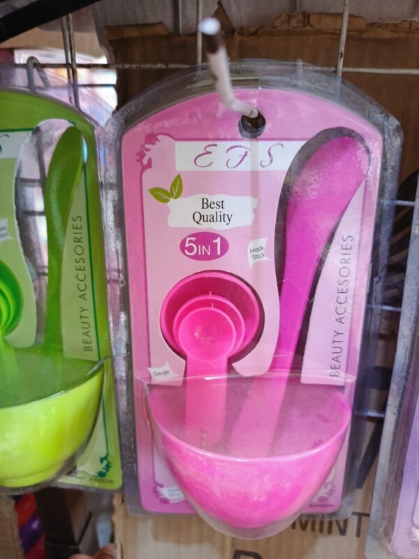 5 in 1 Includes Mixing bowl